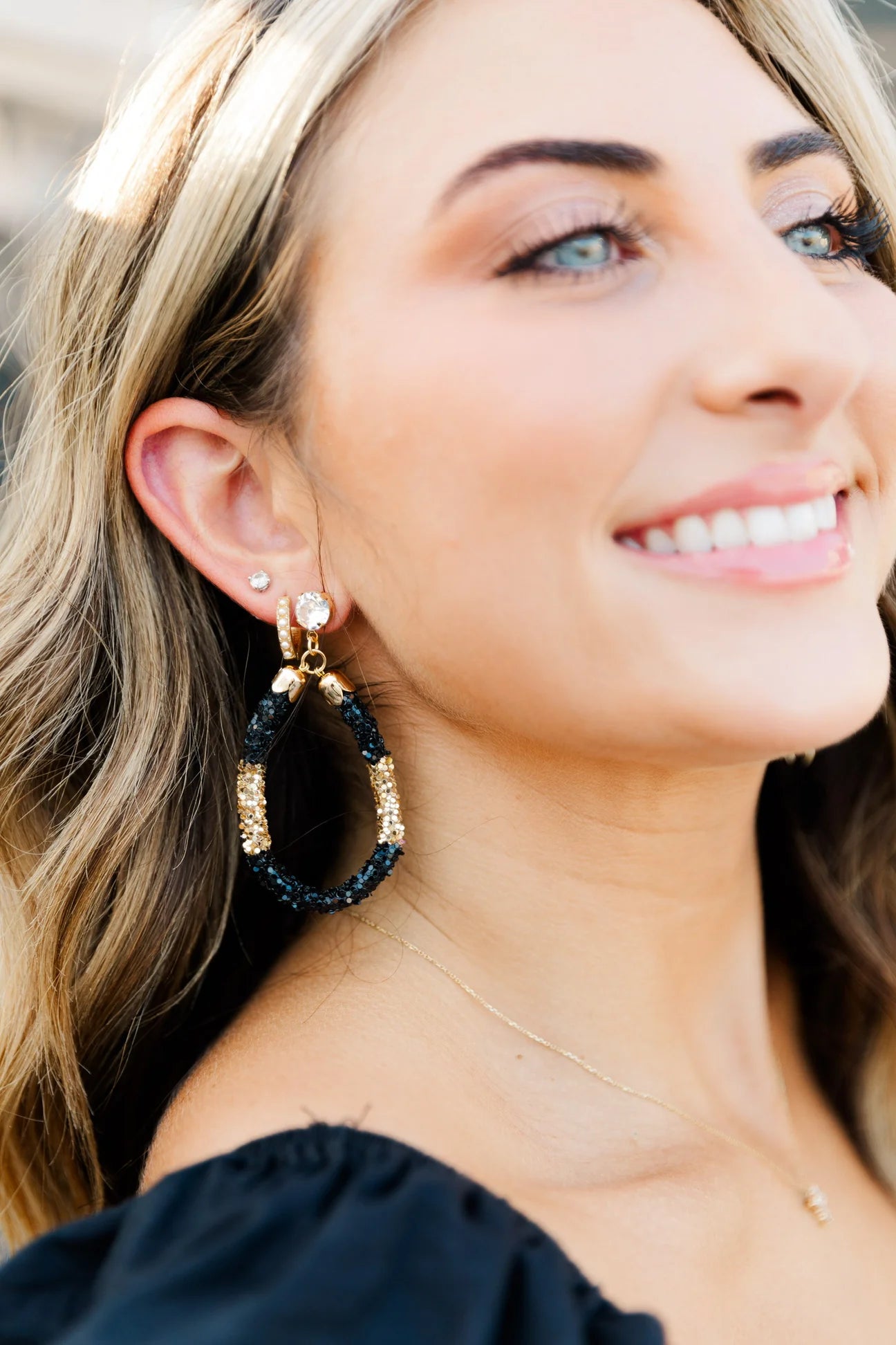 Taylor Shaye Black & Gold Teardrop Earrings