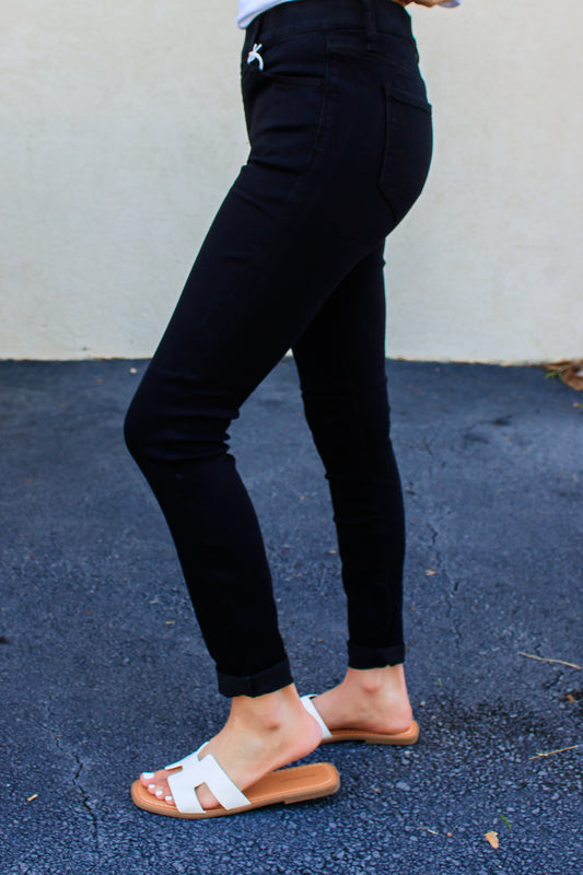 Skylar Pull On Skinnies - Black