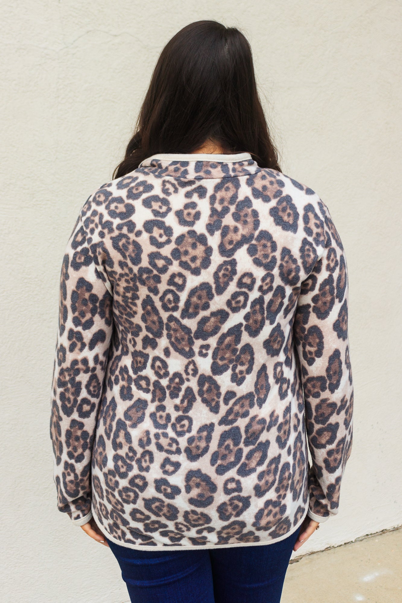 Curvy Halsey Leopard Print Pullover Top